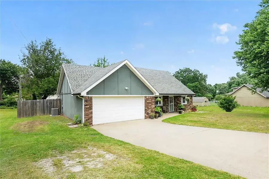 2531 N 8th Street, Independence, KS 67301 - #3