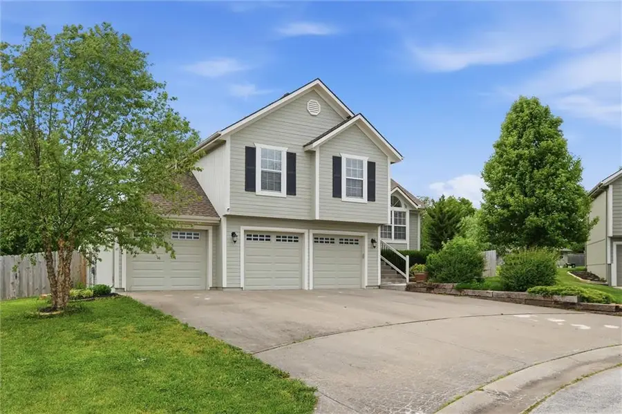 12411 Live Oak Circle, Peculiar, MO 64078 - #3