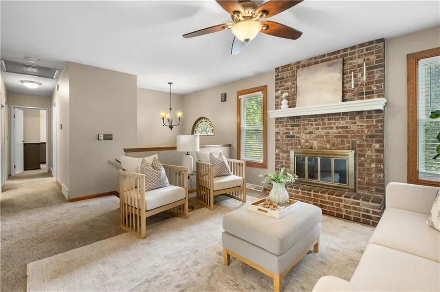 8925 Gillette Street, Lenexa, KS 66215 - #2