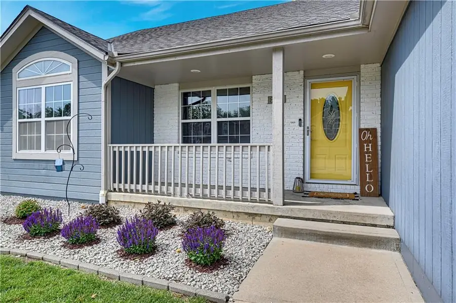 804 Spruce Drive, Greenwood, MO 64034 - #2