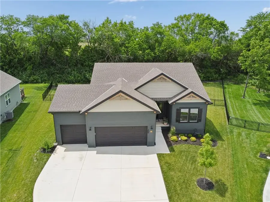308 Woodview Drive, Raymore, MO 64083 - #3