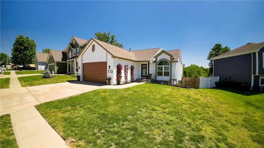 713 N Cloverdale Avenue, Independence, MO 64056 - #2