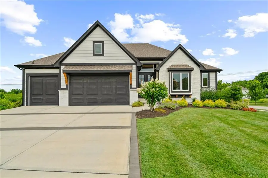 14510 S Parkhill Street, Olathe, KS 66062 - #2