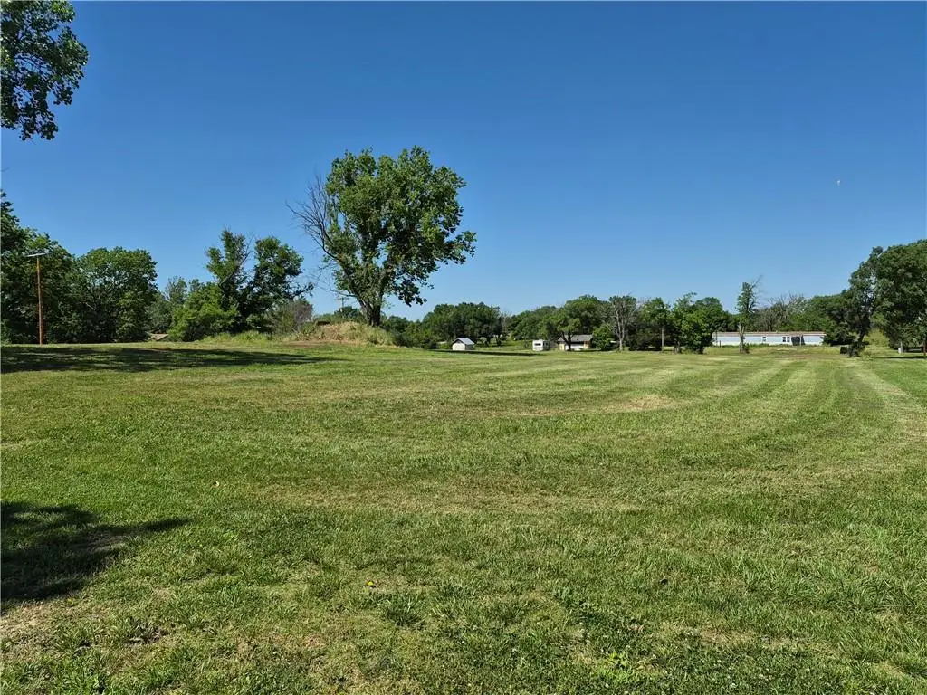 506 Douglas N/a, Longton, KS 67352 - #1