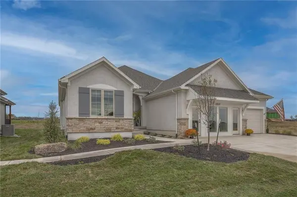 13824 Westgate Street, Overland Park, KS 66221