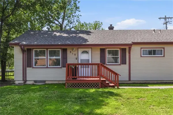 810 N 82nd Terrace, Kansas City, KS 66112