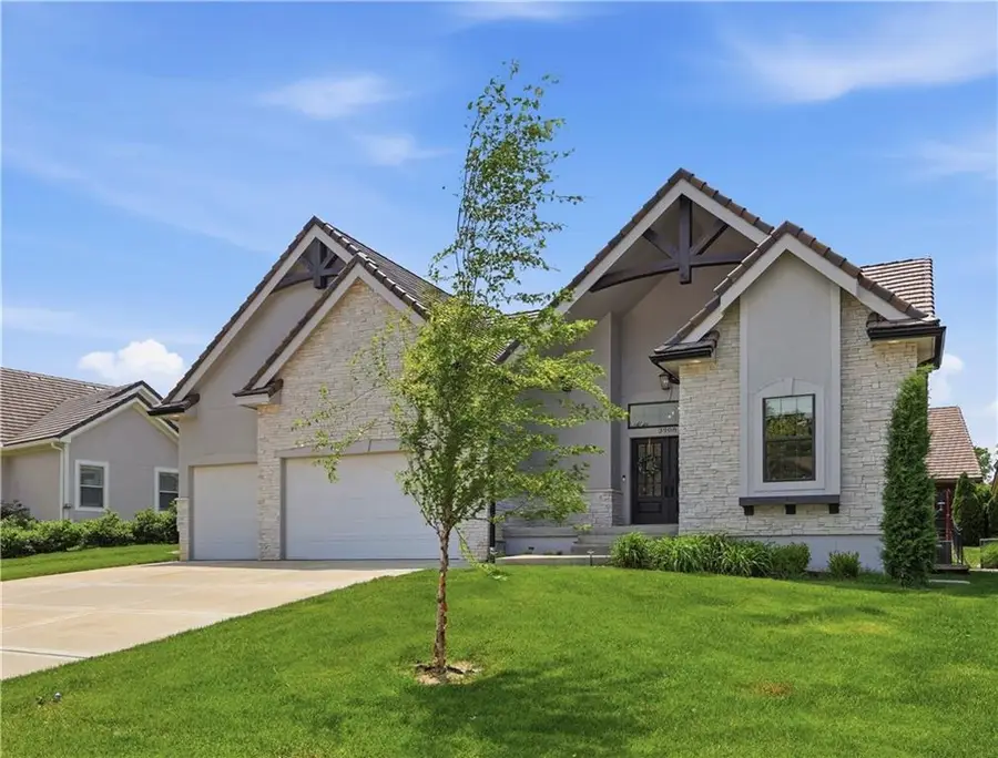 3908 NW Redspire Street, Lees Summit, MO 64064 - #2