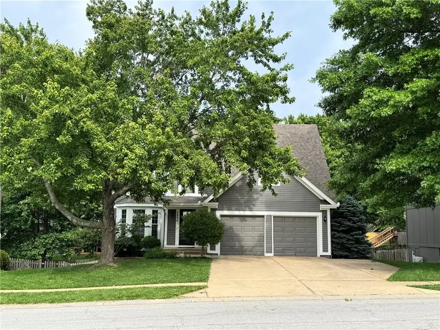 1334 N Anne Shirley Drive, Olathe, KS 66061 - #2
