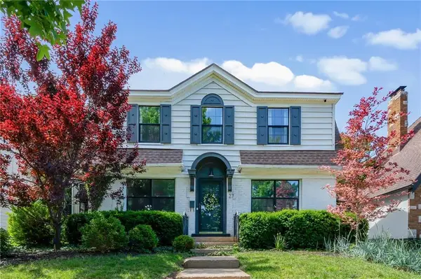 27 W Winthrope Road, Kansas City, MO 64113