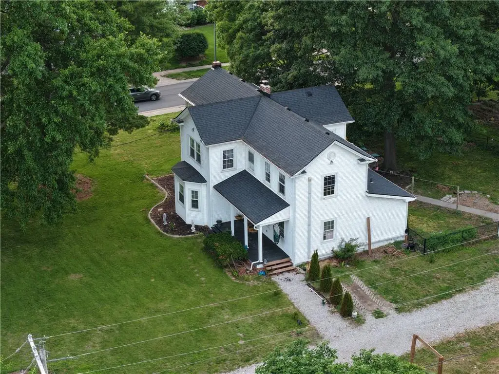 1900 NE 65th Street, Gladstone, MO 64118 - #1