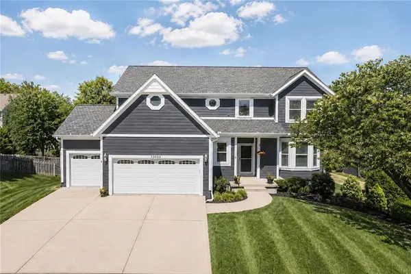13902 W 71 Terrace, Shawnee, KS 66216