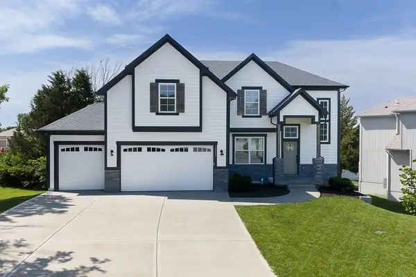 15511 Spruce Street, Basehor, KS 66007