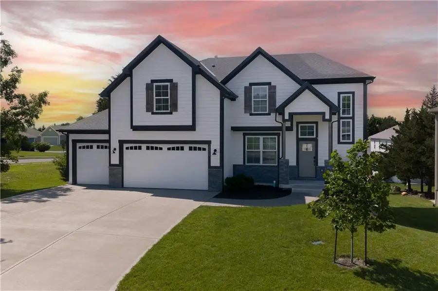 15511 Spruce Street, Basehor, KS 66007 - #2
