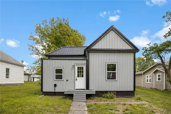 325 E Lake Street, Marceline, MO 63658