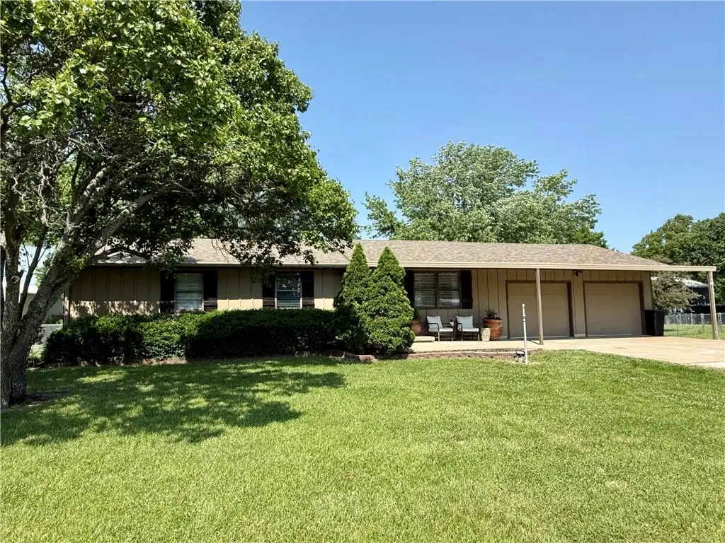 1014 Wilson Street, Burlington, KS 66839 - #1