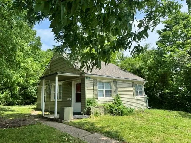 220 Corbin Street, Liberty, MO 64068 - #1