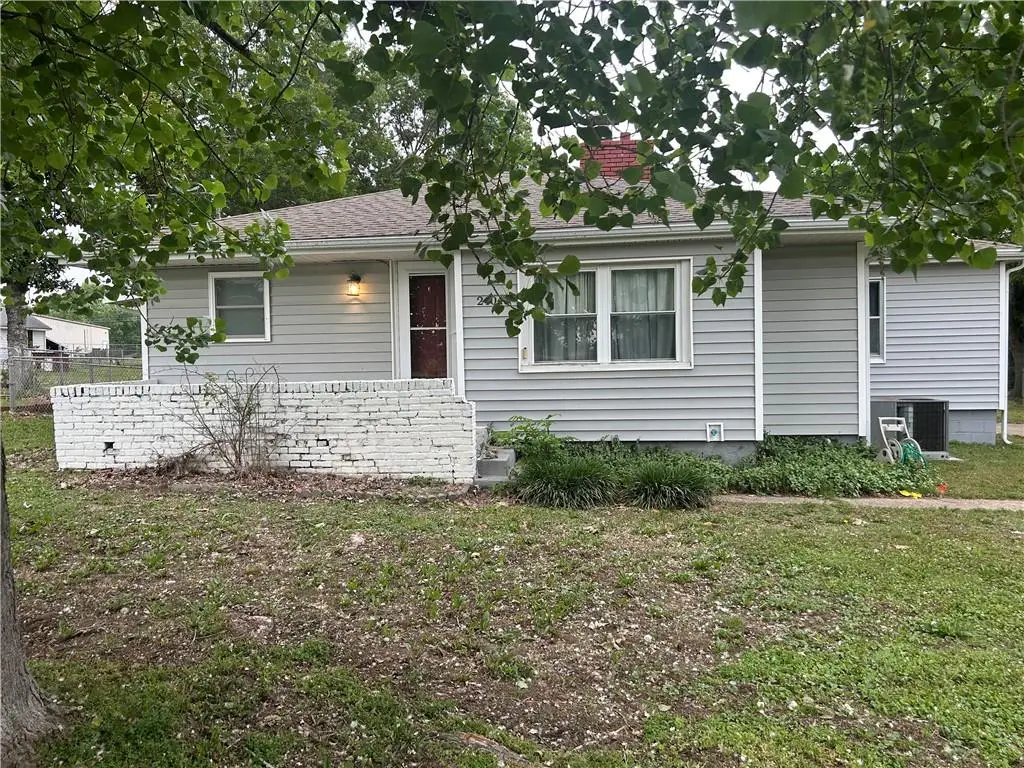 2404 Morgan Street, Coffeyville, KS 67337 - #1