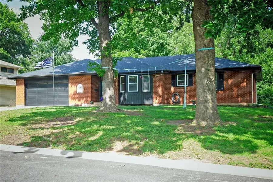 8951 Rene Street, Lenexa, KS 66215 - #2