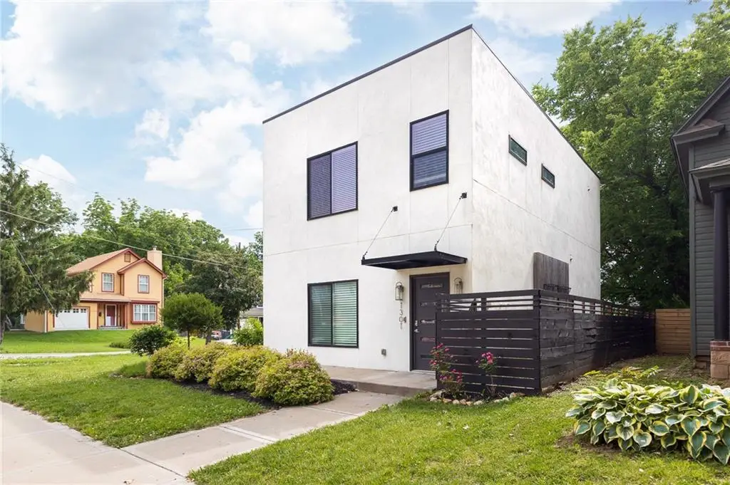 1301 E 41st Street, Kansas City, MO 64110 - #1