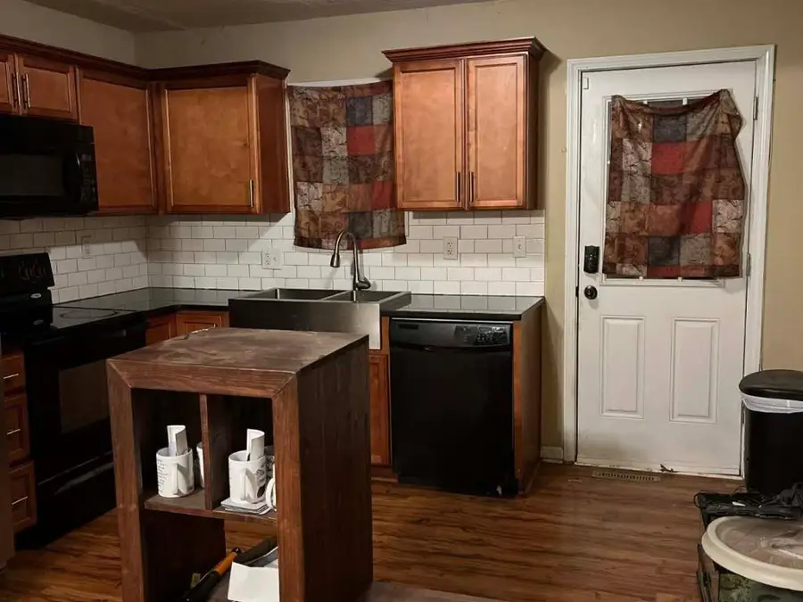 15201 E 48th Terrace, Kansas City, MO 64136 - #3