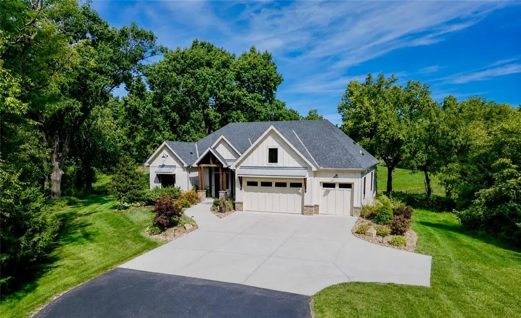 10000 Hollingsworth Road, Kansas City, KS 66109 - #1