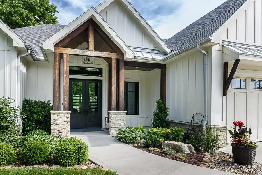 10000 Hollingsworth Road, Kansas City, KS 66109 - #3