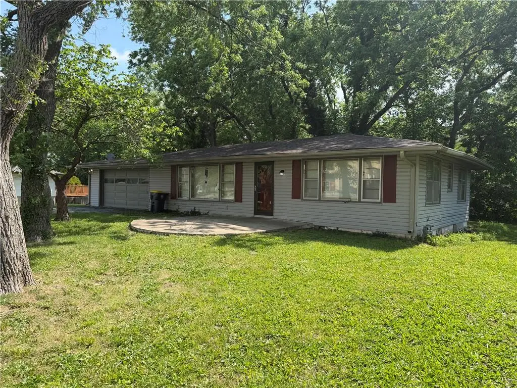 11517 Greenwood Street, Kansas City, MO 64134 - #1