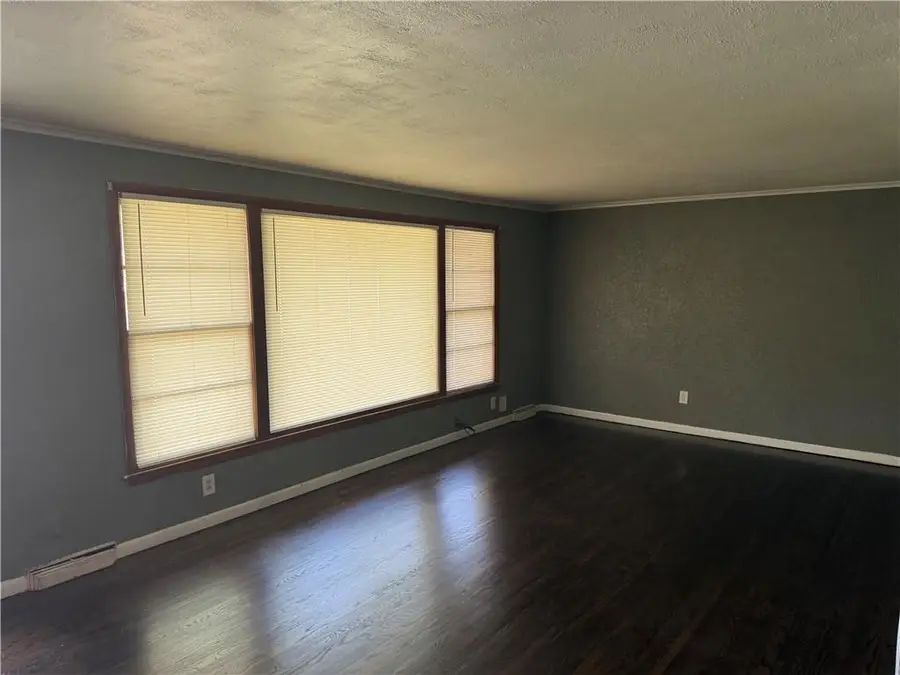 11517 Greenwood Street, Kansas City, MO 64134 - #3