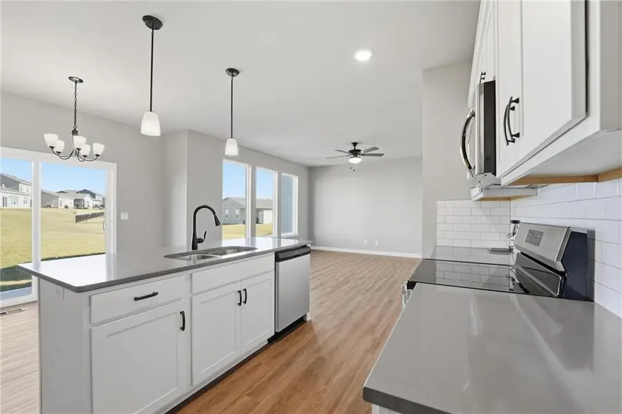 27017 E Dogwood Lane, Lees Summit, MO 64086 - #3