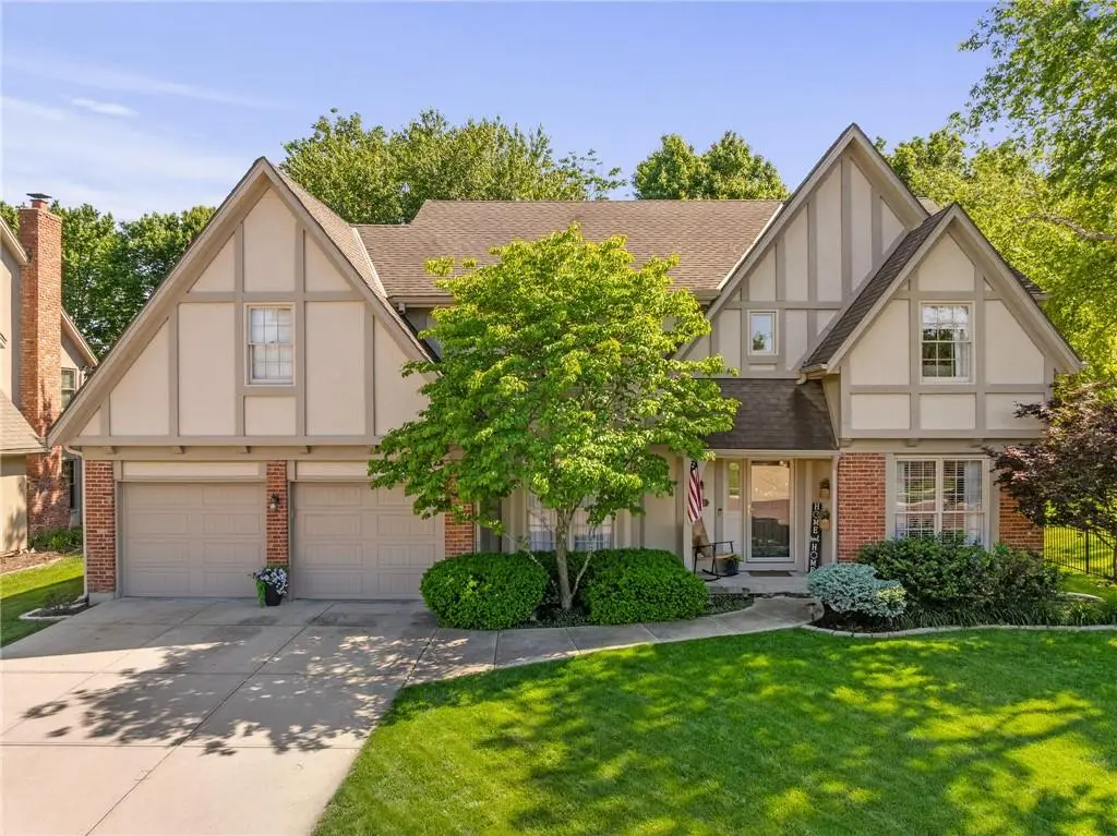 9613 W 123rd Street, Overland Park, KS 66213 - #1