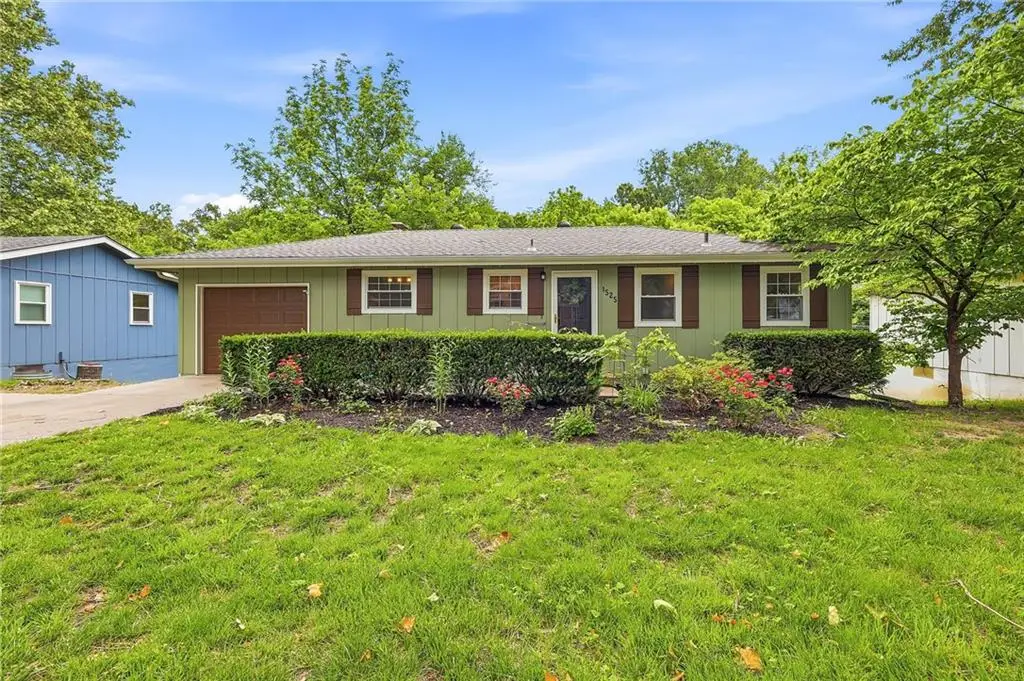 1525 N 75th Drive, Kansas City, KS 66112 - #1