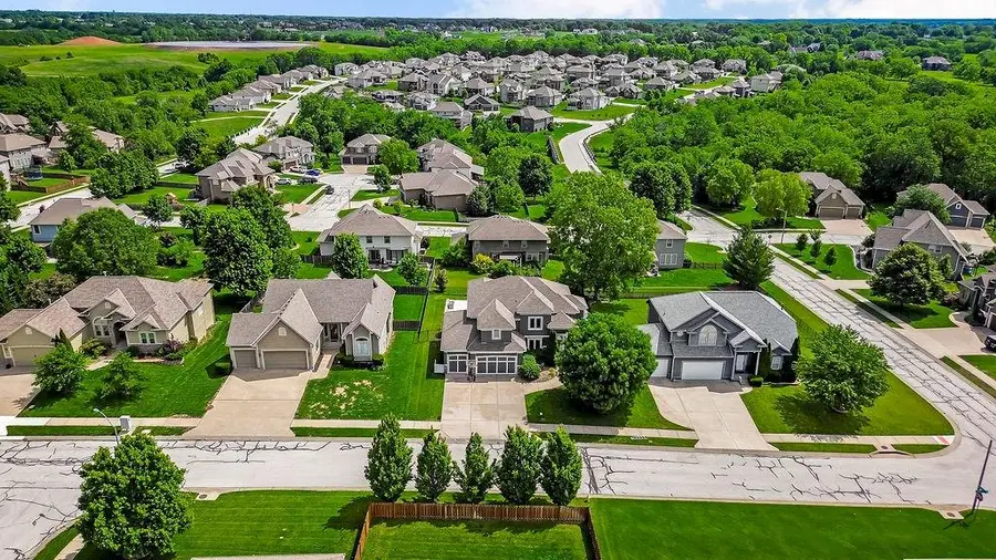 405 NE Woodpark Lane, Lees Summit, MO 64086 - #3