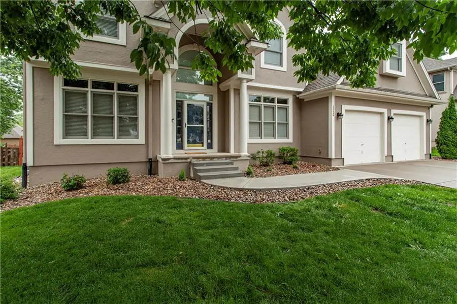 3836 SW Boulder Drive, Lees Summit, MO 64082 - #3