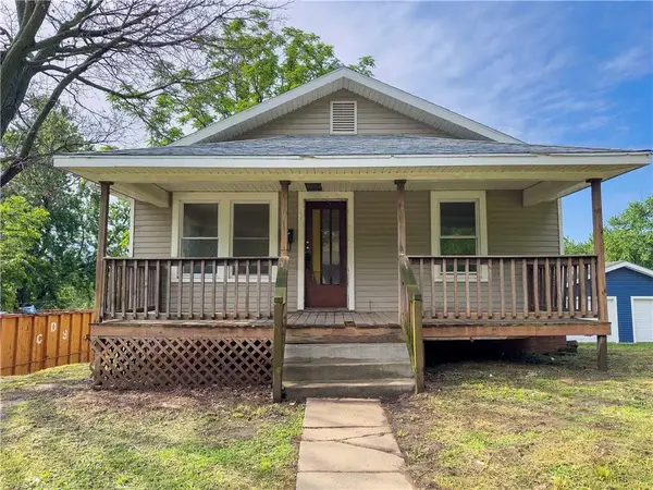 2810 Oak Street, St Joseph, MO 64503