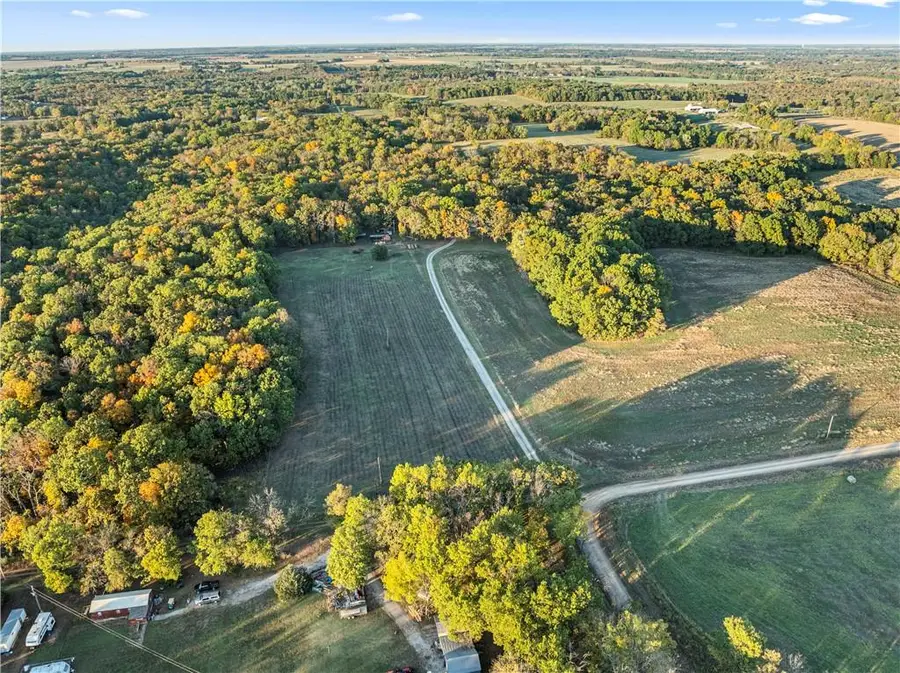 23529 - Tract 1 E Overland Road, Nevada, MO 64772 - #2