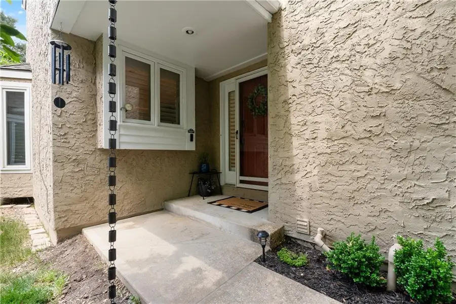 12595 Broadmoor Street, Overland Park, KS 66209 - #3
