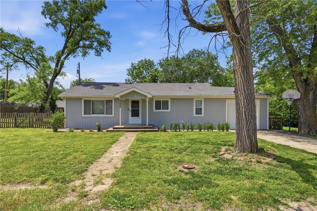 8230 Cherokee Street, De Soto, KS 66018 - #1