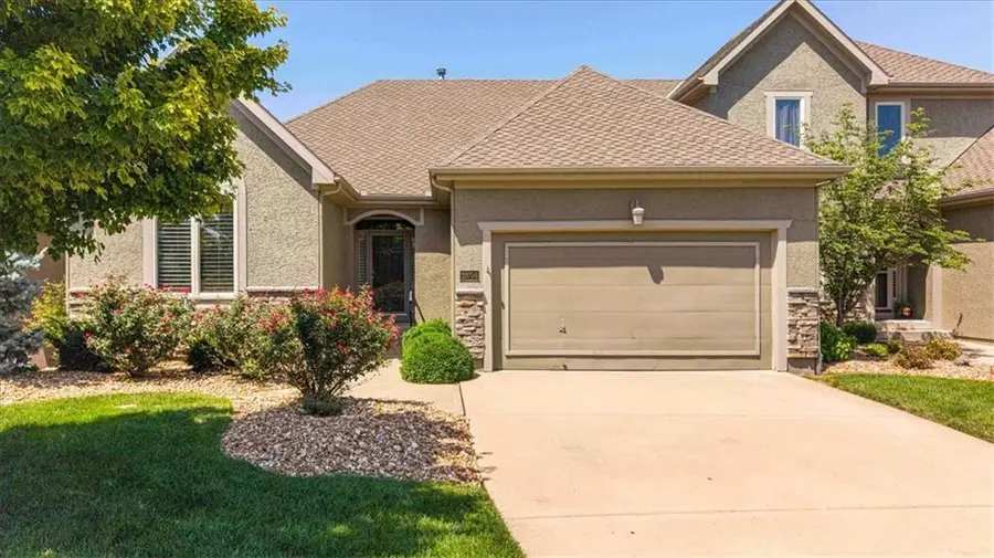 19704 W 100th Street, Lenexa, KS 66220 - #2