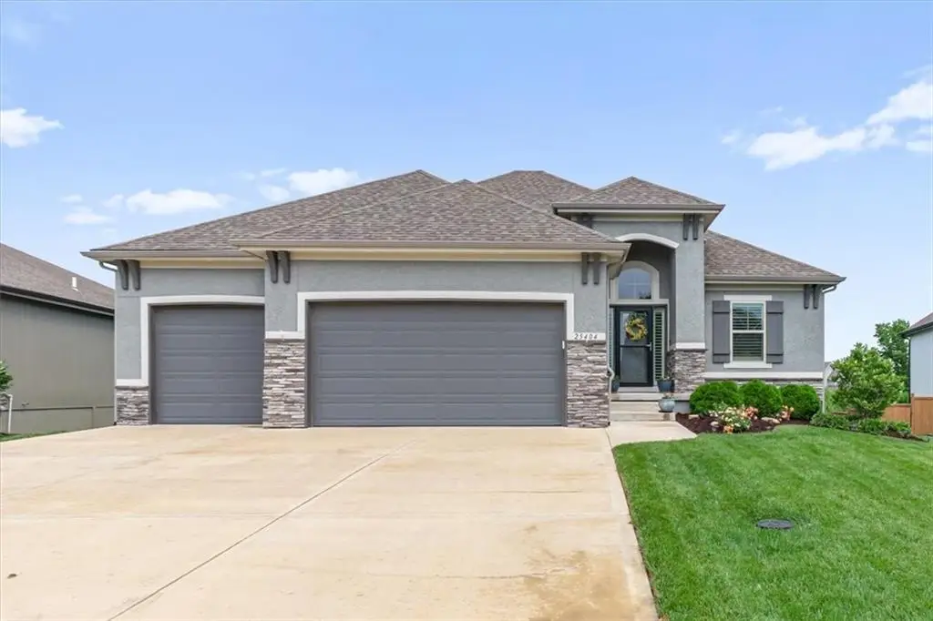 25404 W 146 Street, Olathe, KS 66061 - #1
