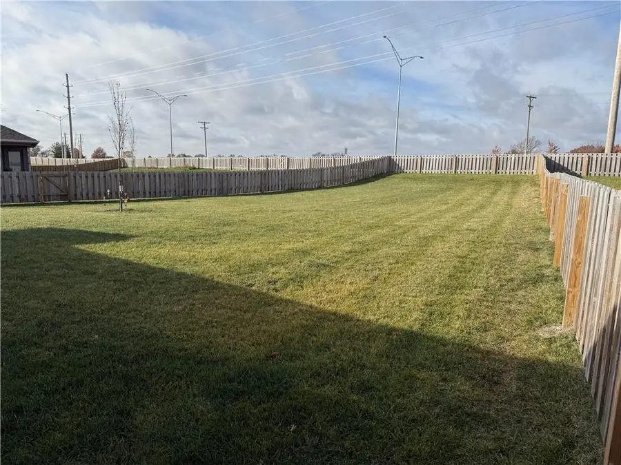 800 Bentley Drive, Belton, MO 64012 - #2