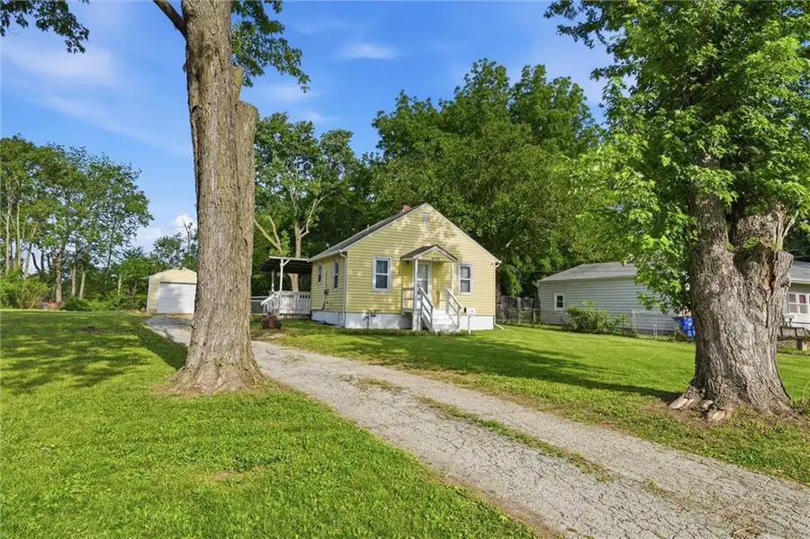 13318 Parker Avenue, Grandview, MO 64030 - #3