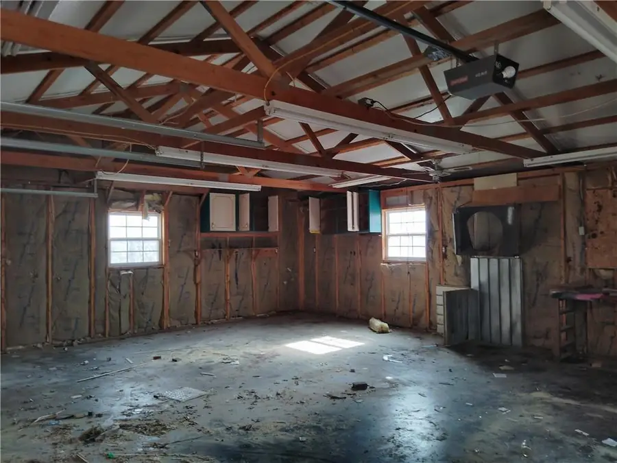515 S 270th Street, Pittsburg, KS 66762 - #3