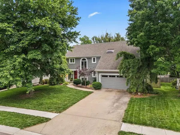 11309 Slater Street, Overland Park, KS 66210