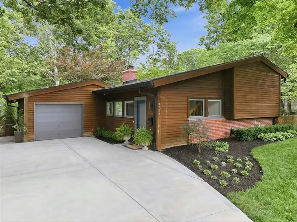 7415 Rosewood Circle, Prairie Village, KS 66208
