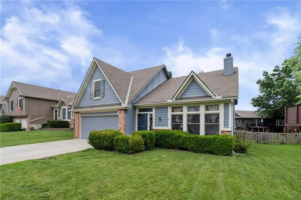 6413 Anderson Street, Shawnee, KS 66226 - #1