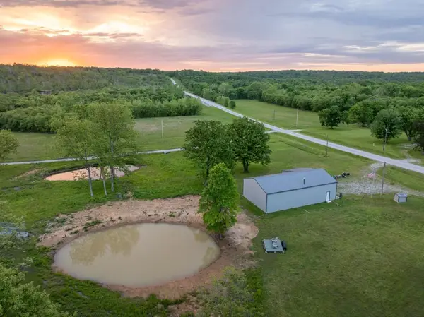 821 NW B Highway, Osceola, MO 64776