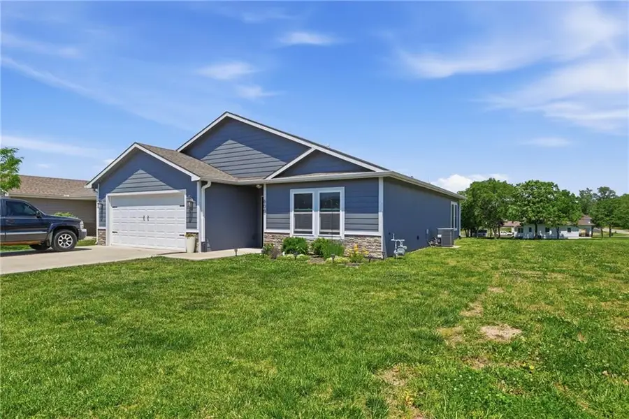 800 16th Street, Valley Falls, KS 66088 - #2