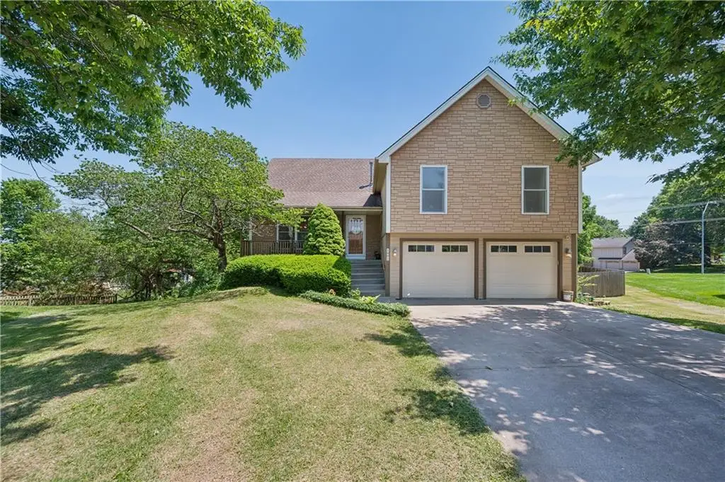 1007 NE 106th Court, Kansas City, MO 64155 - #1