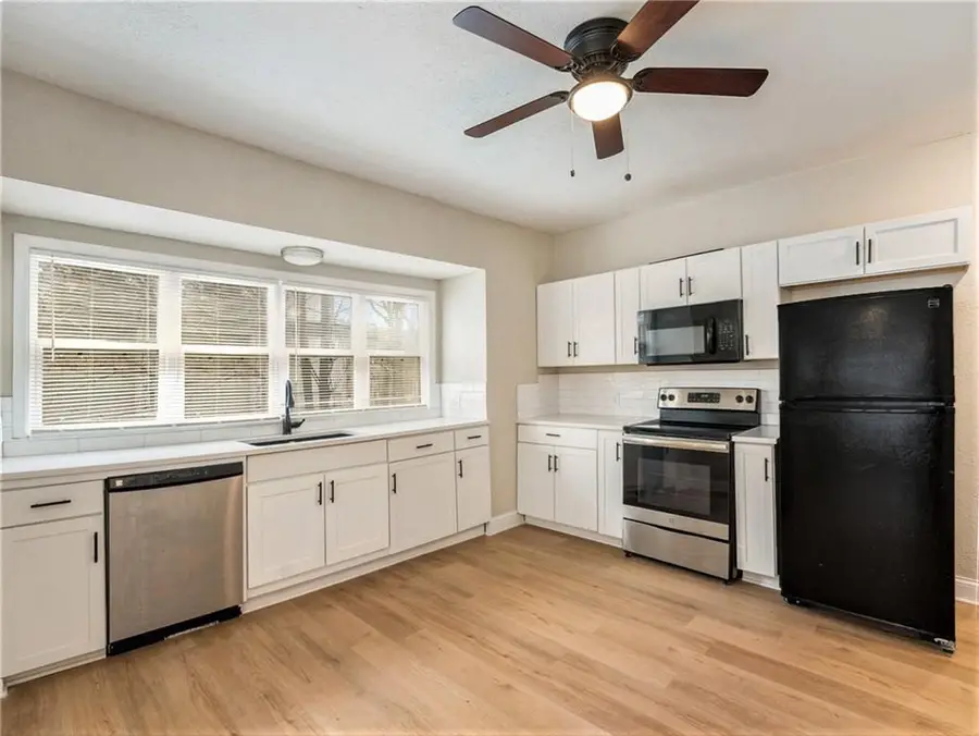 3636 Paseo Boulevard, Kansas City, MO 64109 - #2