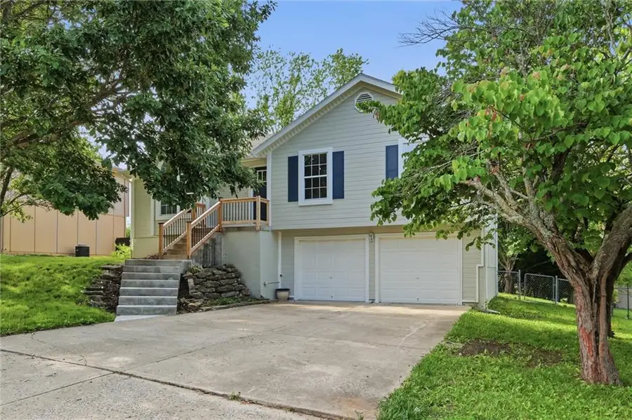 1611 Stasi Avenue, Raymore, MO 64083 - #3